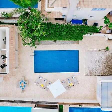 Villa Nikol Βίλα