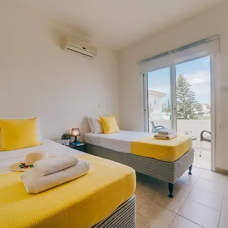Villa Nikol *