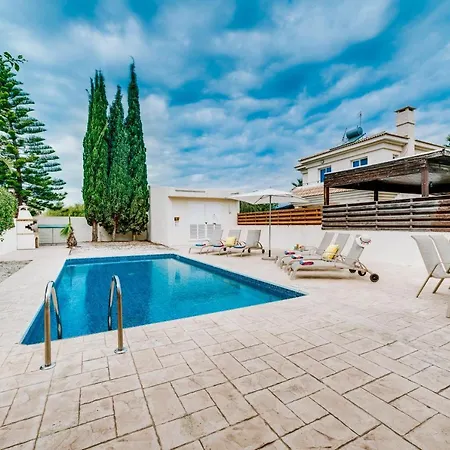 Villa Nikol Villa Paralimni