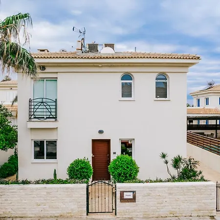 Villa Nikol *